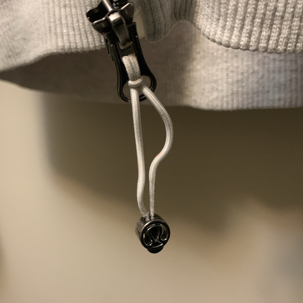 LULU LEMON Scuba with very light hints of Shimmer - Picture 5 of 5
